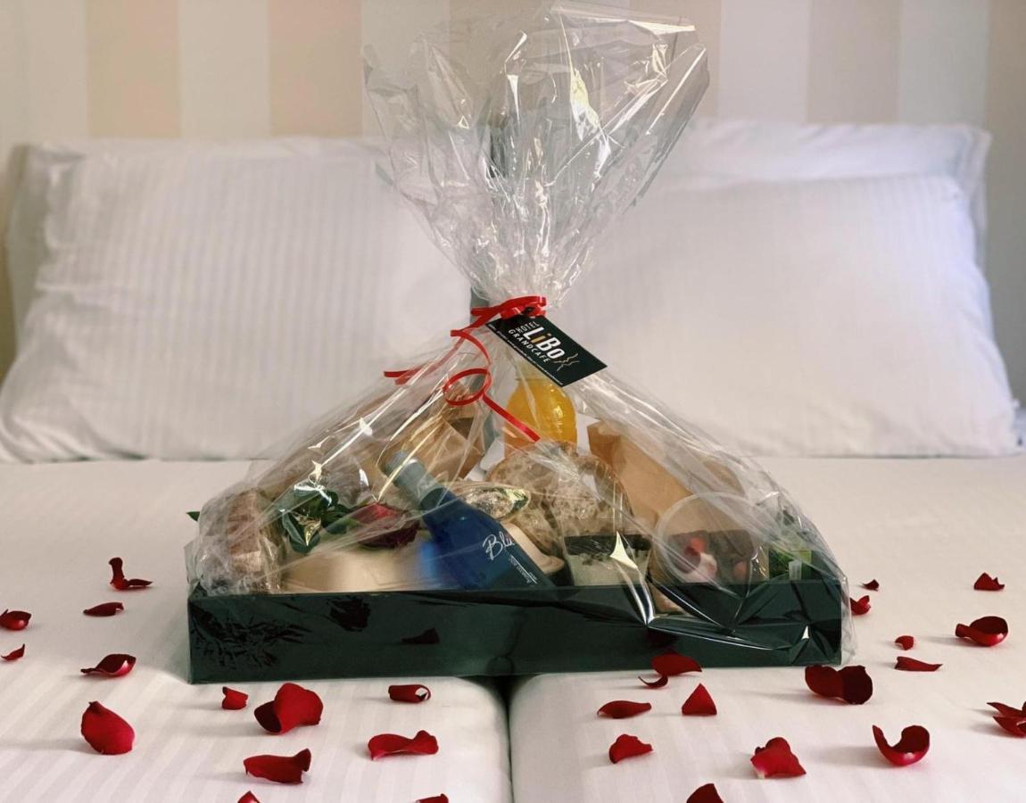 Hotel & Grandcafe Libo Aalden Eksteriør bilde