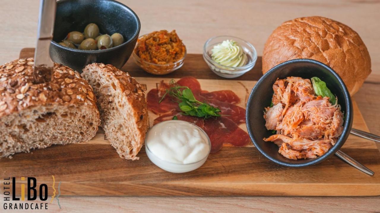 Hotel & Grandcafe Libo Aalden Eksteriør bilde